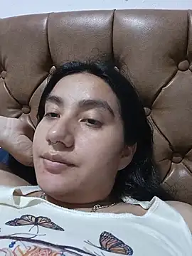 Chat +18 de Hellen_Alex ao vivo