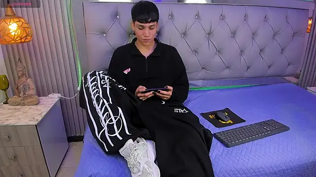 צ'אט XXX בשידור חי של SamBlack_