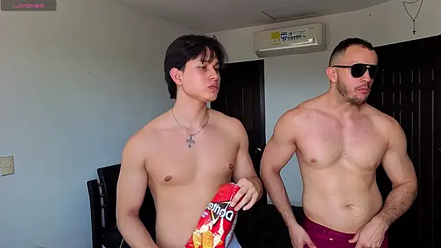 TeddyBear_07 Adlı Modelin Canlı XXX Sohbeti