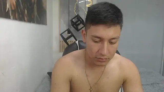 DominantBoy4 লাইভ XXX চ্যাট