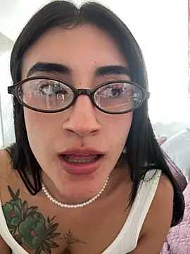 JennaNovva XXX чат на живо