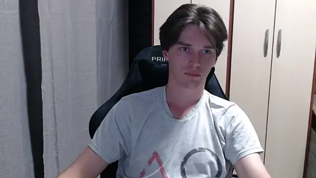 arthur___king Adlı Modelin Canlı XXX Sohbeti