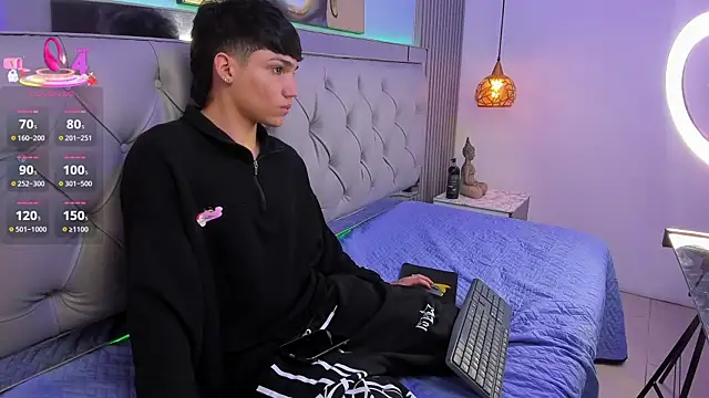 Chat +18 de SamBlack_ ao vivo