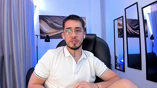 Tommas_Jhonson live XXX chat