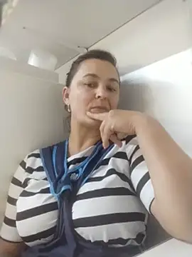 PolarLights35 live XXX chat