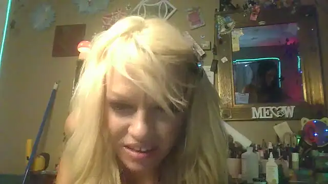 แชท XXX สดของ marilyn420