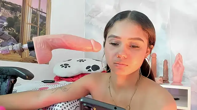 MarianaManzur's Live XXX Chat