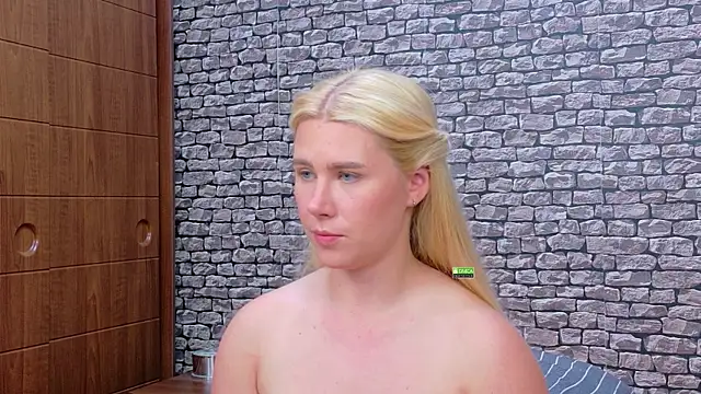 Živý XXX chat CuteBlondeMe