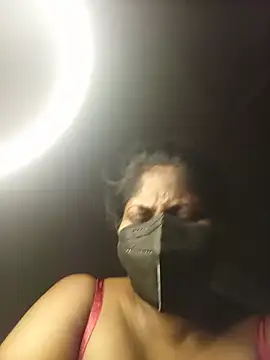 Chat XXX en directo de Jayani1978