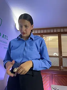 KateRousee Adlı Modelin Canlı XXX Sohbeti