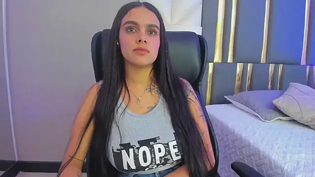 ChloeHarper_n Live XXX chat