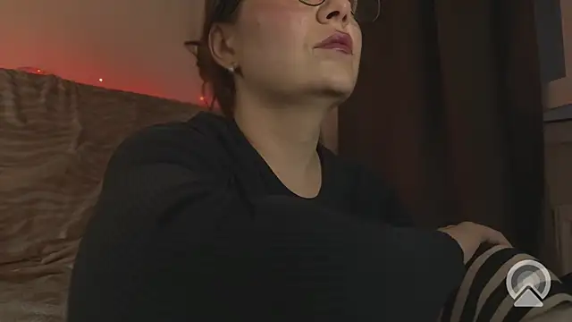 Feloraa Live XXX-chat