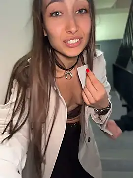 ICrazyOneIRL Live XXX-Chat