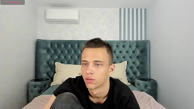 Chat +18 de lucaskaur ao vivo