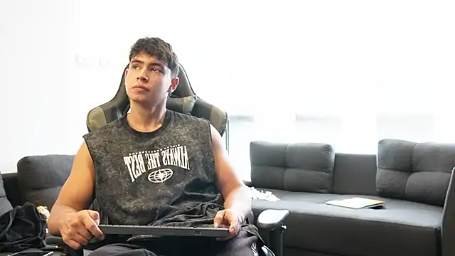 Bray_Kevin Live XXX Chat