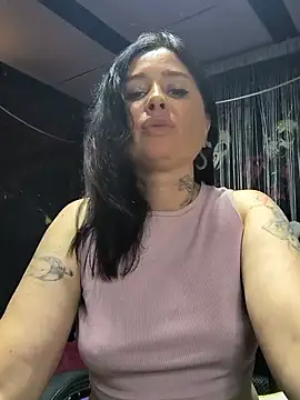Онлайн чат XXX KikiXRed