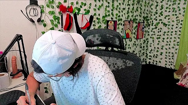 Chatroom XXX en direct de Andy_gray