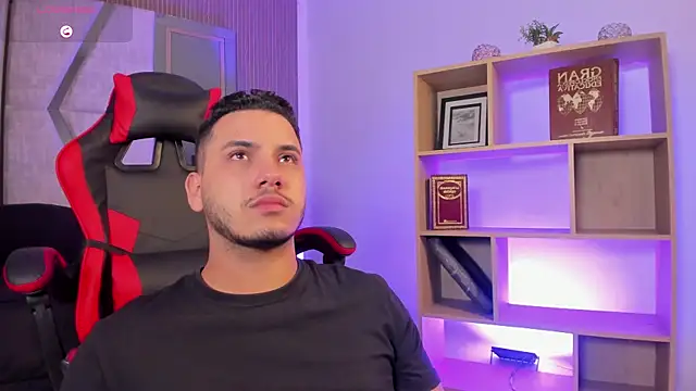 Axel_grey_ élő XXX-chatje
