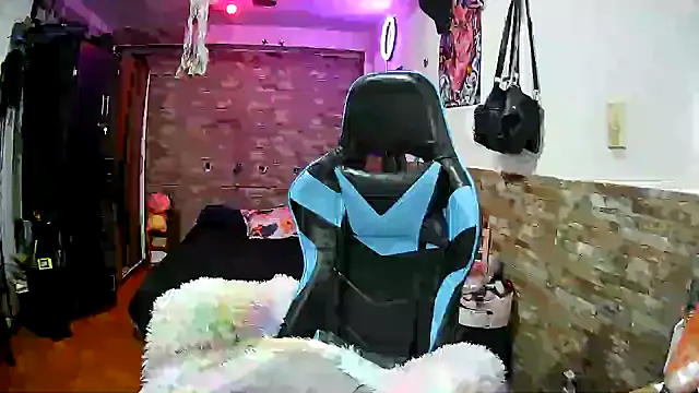 AngelaQueen_ Chat XXX in diretta