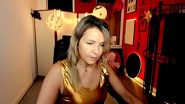 NicoleHitmann Live XXX chat