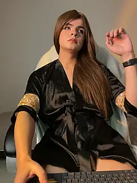 Chat +18 de lanadoll20 ao vivo