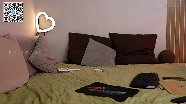 MrsTenderBeast 即時 XXX 聊天