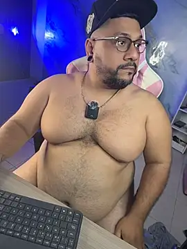 צ'אט XXX בשידור חי של jacoob_woods