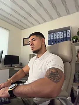 دردشة Dimitri_Colleman الجنسية المباشرة