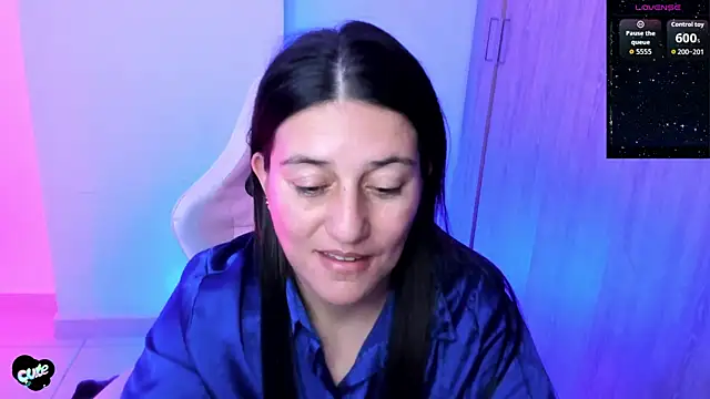 Chatroom XXX en direct de Saskyaa