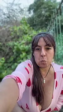 Czat XXX na żywo – Sofyalone_