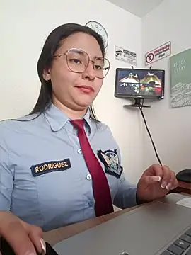 Queen_linda1's Live XXX Chat