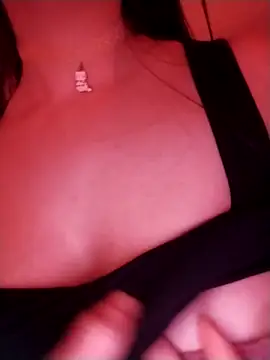 Squirt_pussyy's Live XXX Chat
