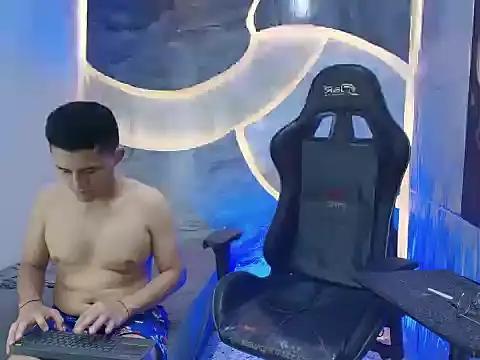 Chat +18 de Benjamin_Alam ao vivo