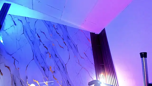 Emmiicute 라이브 XXX 채팅
