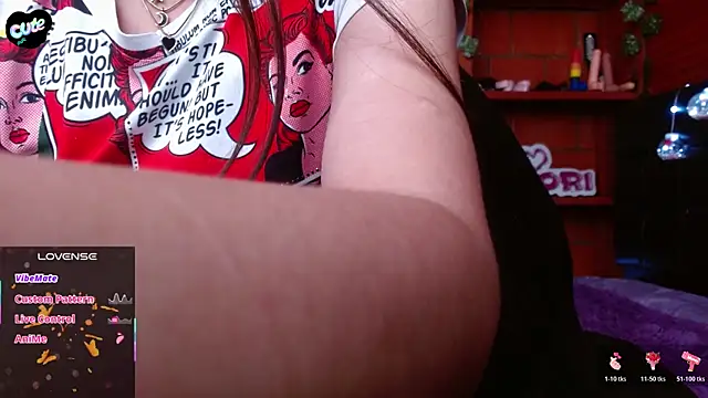 MidoriQuiinn's Live XXX Chat
