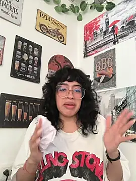 Fun_Everywhere's Live XXX Chat