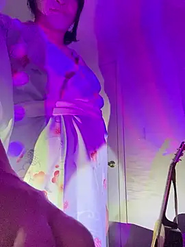 ASAMI137のライブXXXチャット