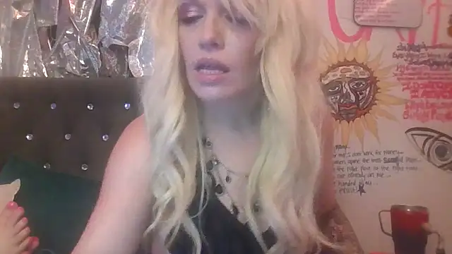 marilyn420 live XXX chat