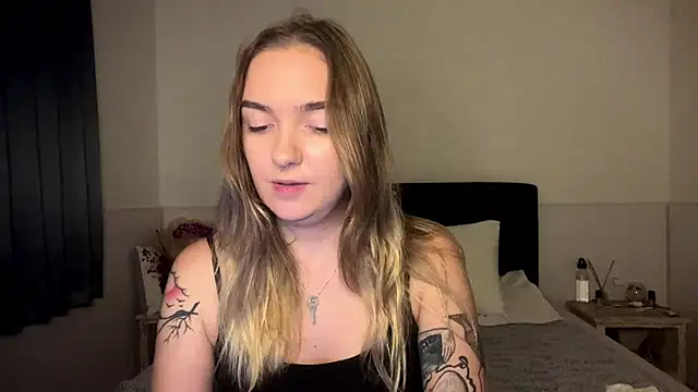 RoxyWet Chat XXX in diretta