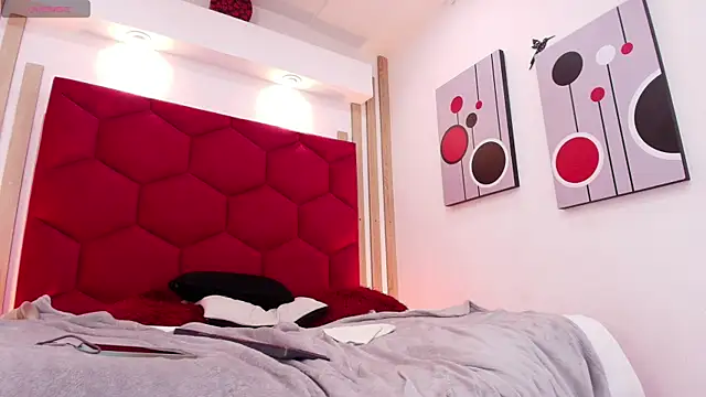 EmmaJhomson Chat XXX live