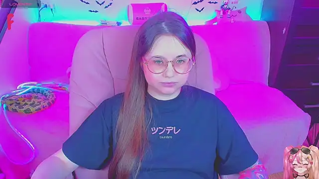 Lolisuccub – Naživo XXX chat