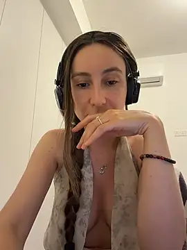 viviandaimond1's Live XXX Chat