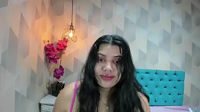 LindaBreeS Chat XXX live