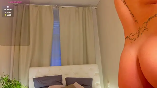 pussysvittyyn Live XXX chat