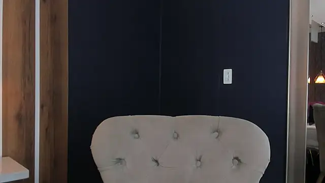 Chatroom XXX en direct de AmmyJones_