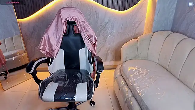 Tifany_Tx XXX чат на живо