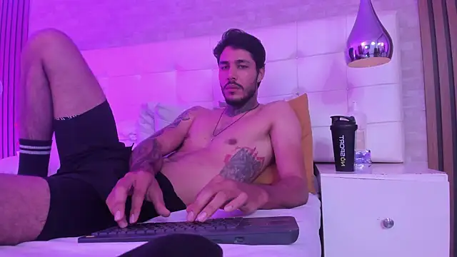 JacksonGreenn Live XXX-chat