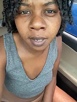 Ebony_Queeen Show in webcam