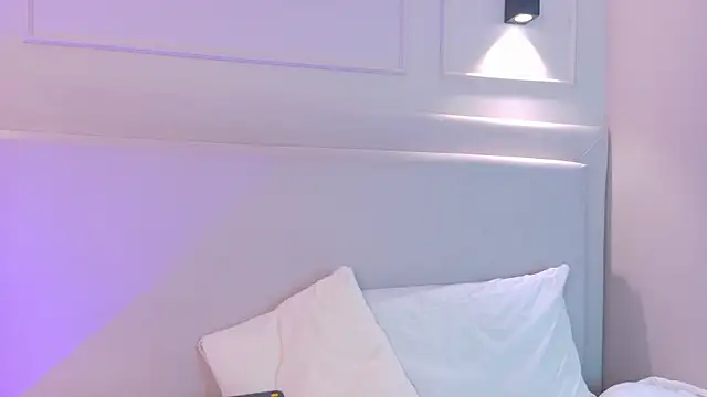 ZoeyPetit's Live XXX Chat