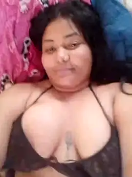 DEISY_8670's Live XXX Chat